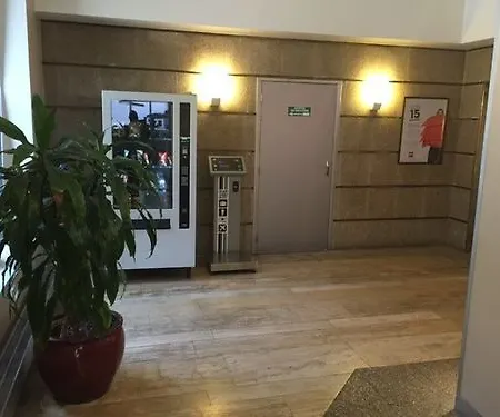 Flanades Hotel Sarcelles