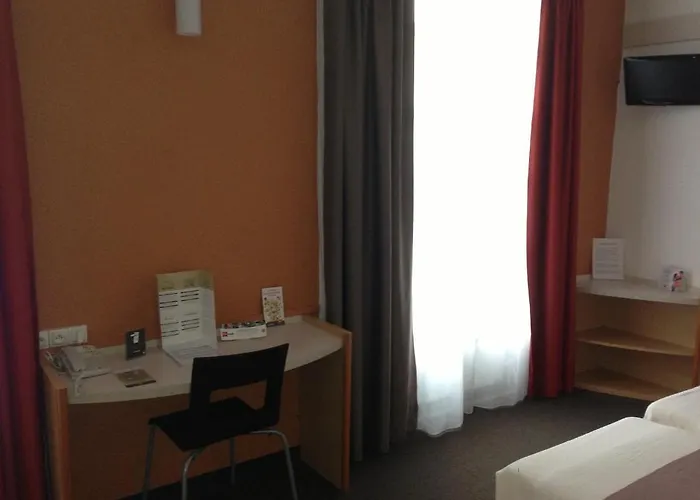 Flanades Hotel
